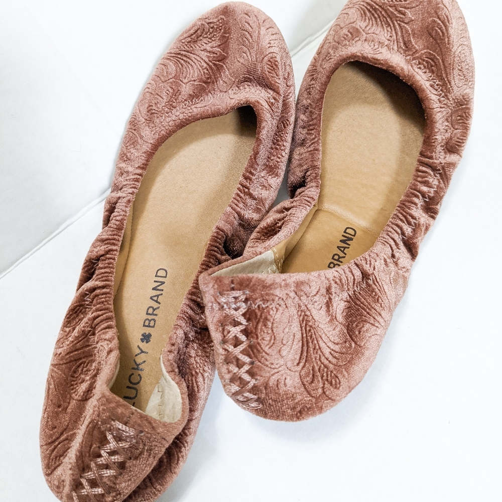 Lucky Brand dusty rose velvet flats